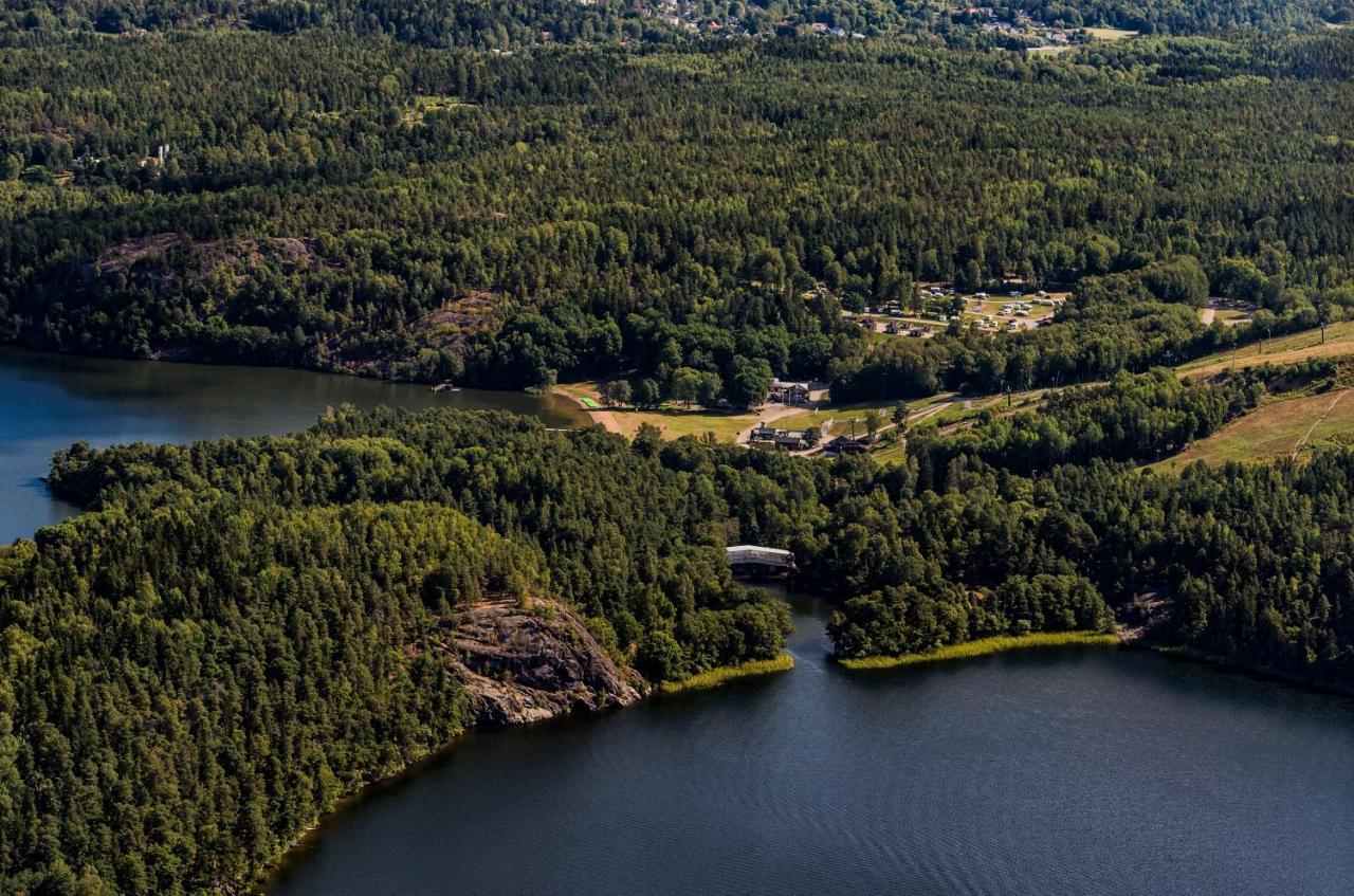 Stockholm Swecamp Flottsbro Hotell Huddinge Eksteriør bilde